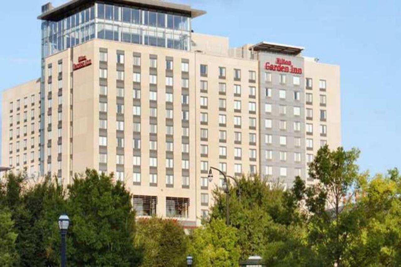 Hilton Garden Inn Atlanta Downtown Exterior photo